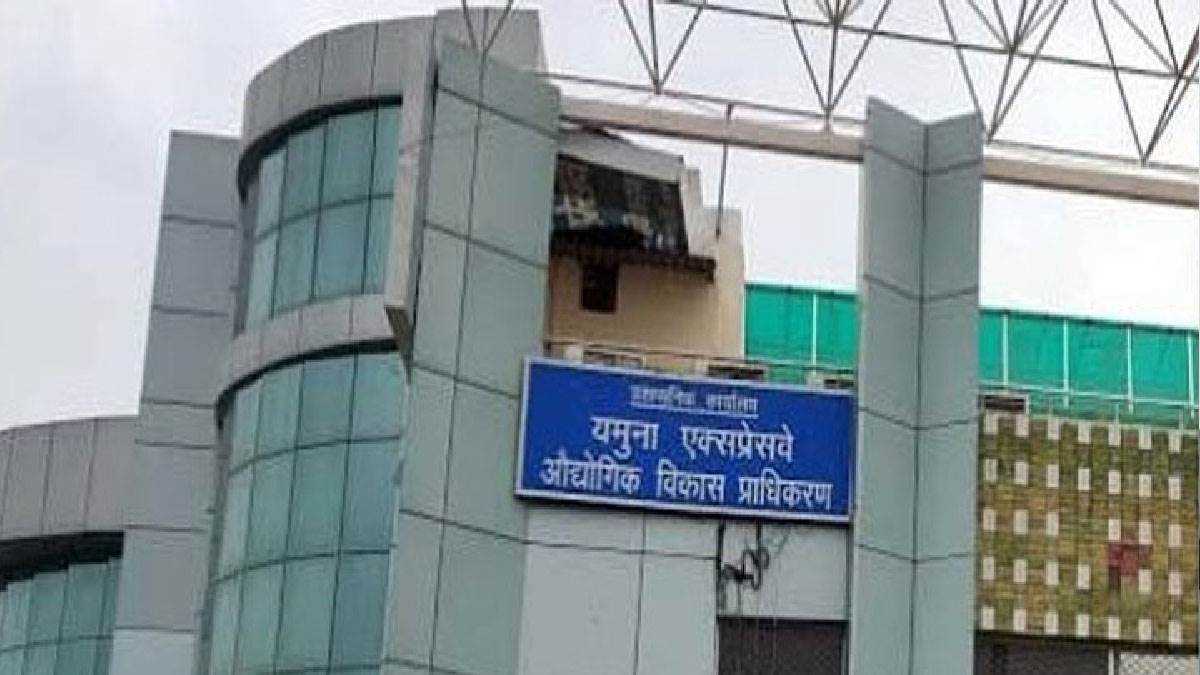 यमुना प्राधिकरण को होटल भूखंड योजना में 122. 48 करोड़ मिले यमुना प्राधिकरण को होटल भूखंड योजना में 122. 48 करोड़ मिले